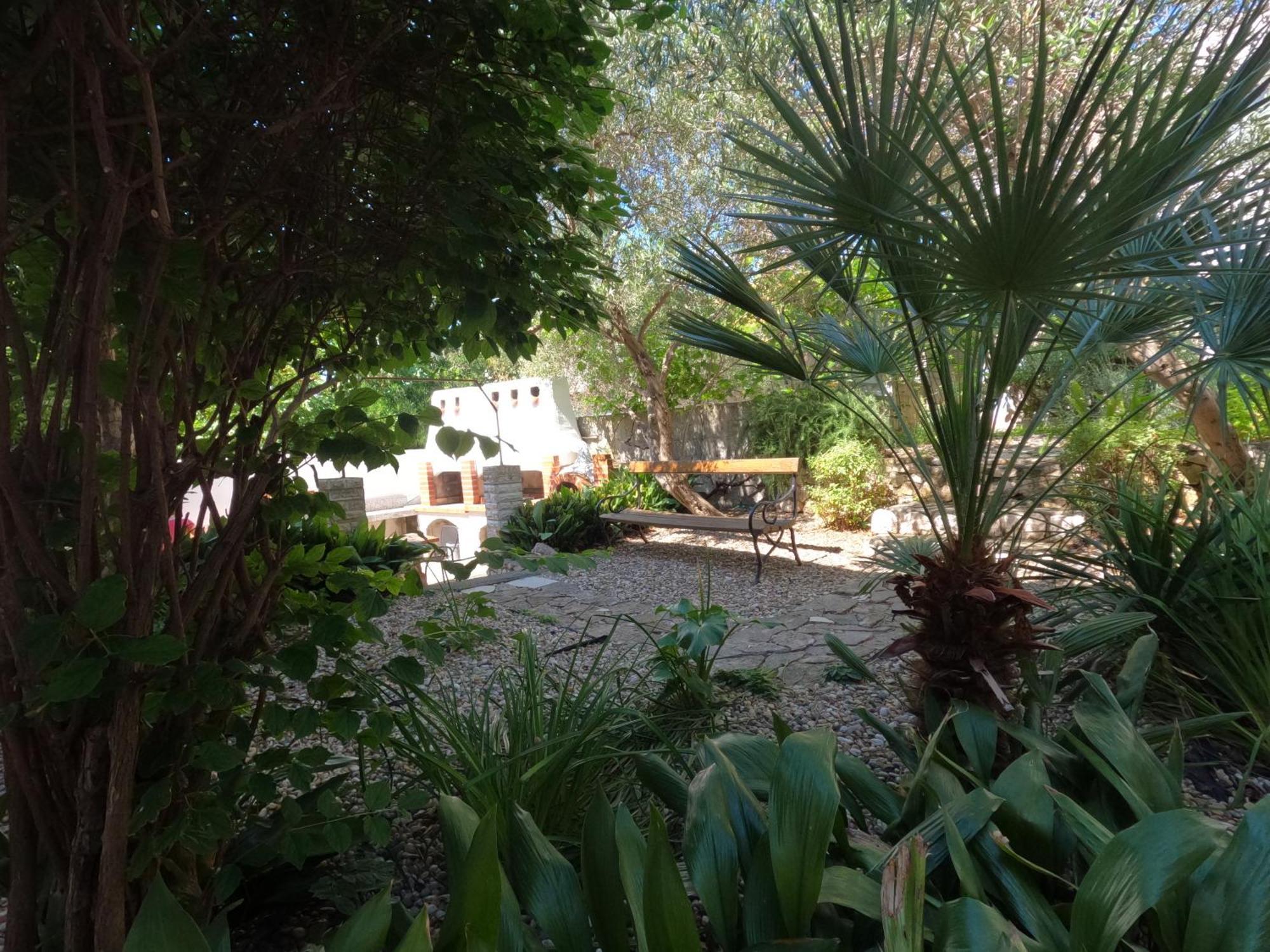 Apartmani Daniela Rab Town Exterior foto